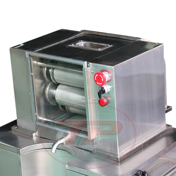 SUGARCANE-MACHINE-PT40-4D.jpg
